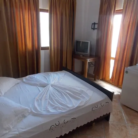 Havana 호텔 Sarandë